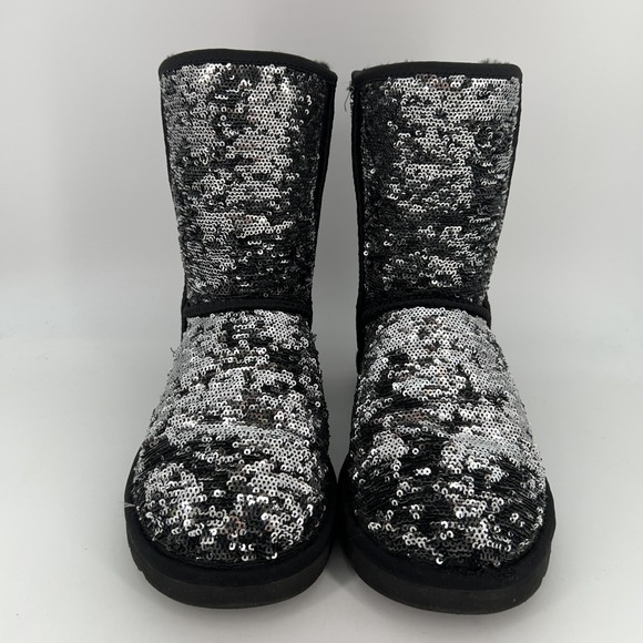 UGG Classic Short Boots Womens Size 8 Black Silver Sequin Sheepskin Sherling - Picture 3 of 16
